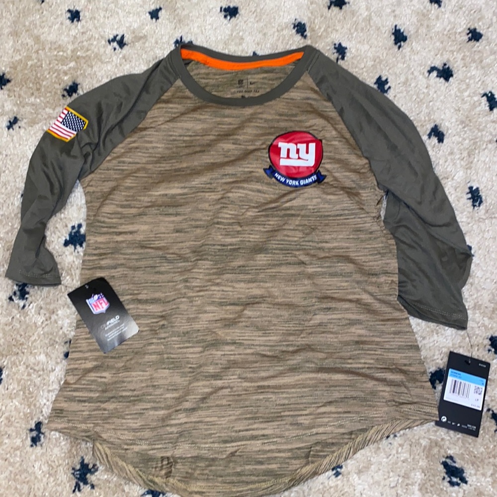 New York Giants salute to service edition 3/4 sleeve dri fit shirt